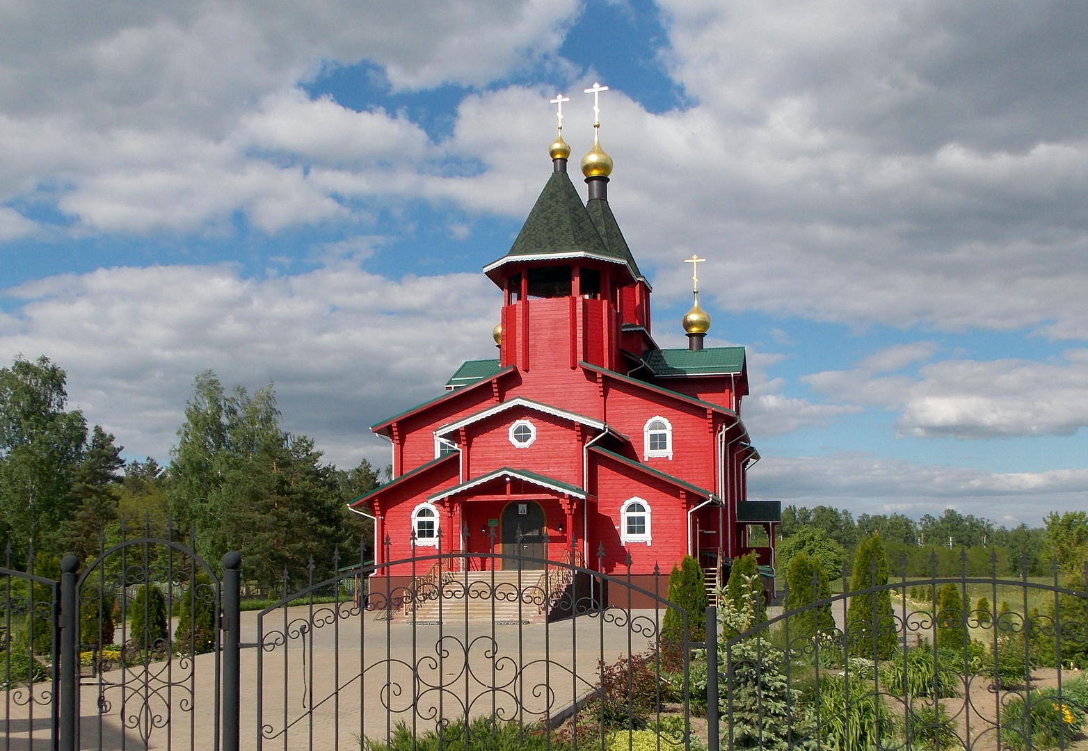 храм св. прп. Серафима Саровского в г.Жлобине