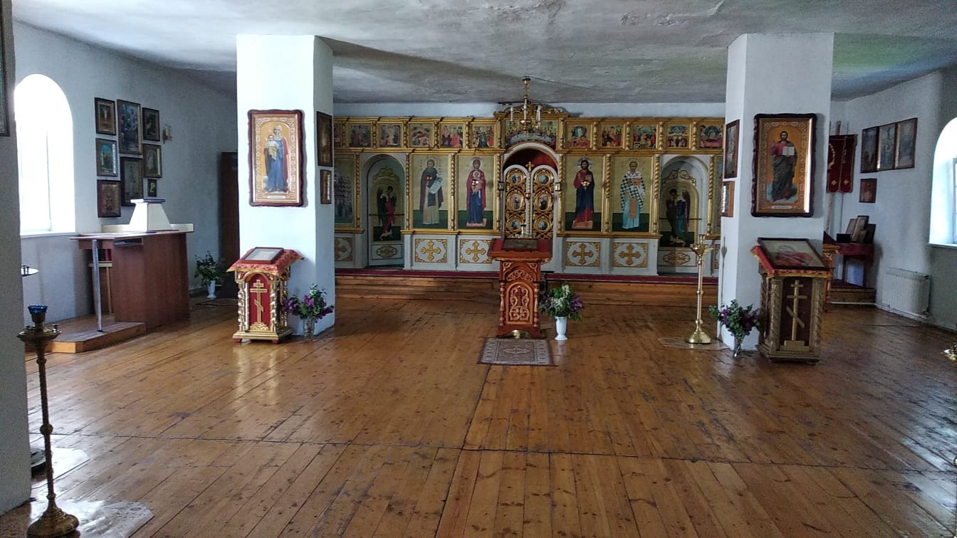 Храм внутри