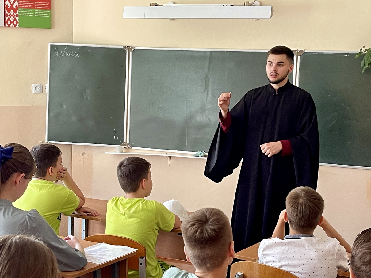 Беседу ведёт диакон Георгий Чичов