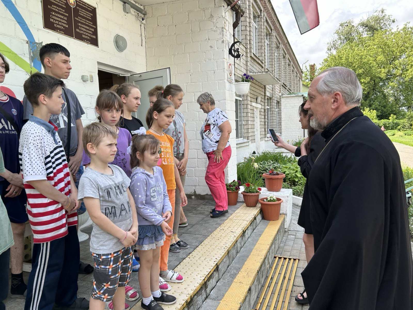 На вопросы отвечает протоиерей Леонид Михайловский