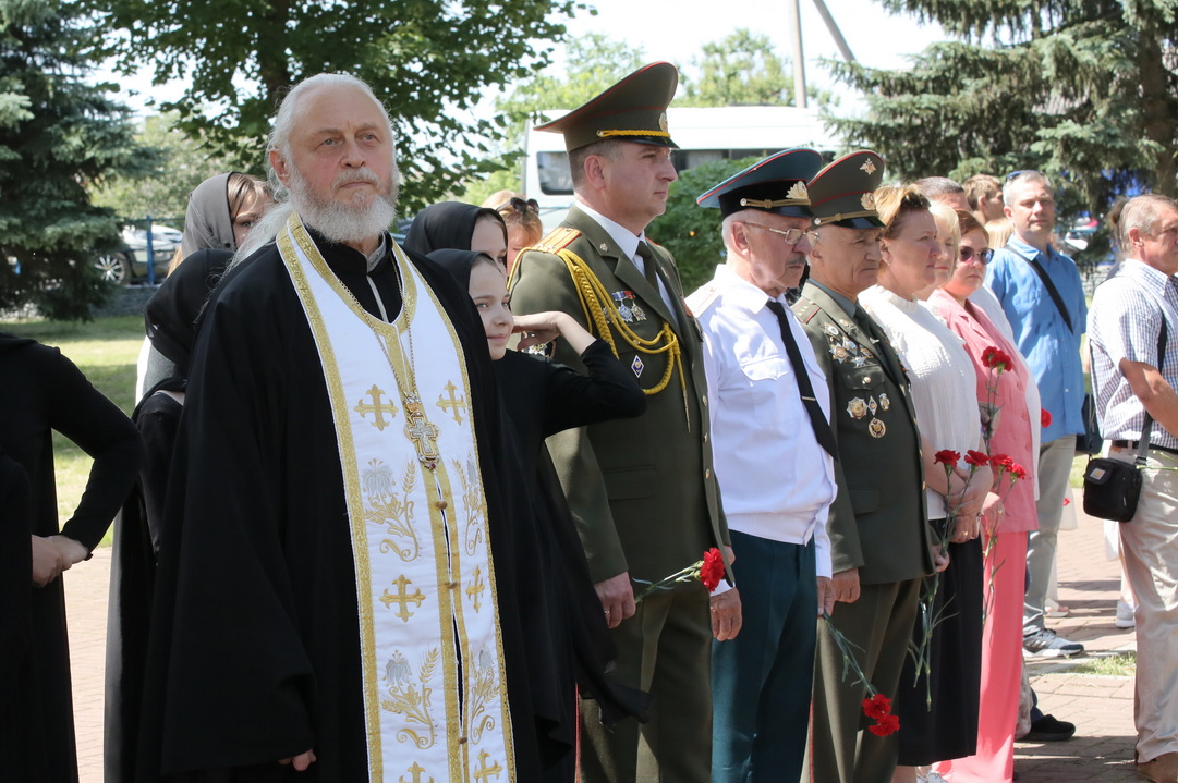 Участники митинга
