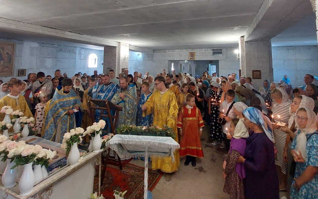 Молебен в храме святого мученика Иоанна Воина