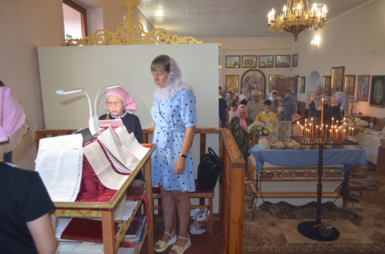 На клиросе