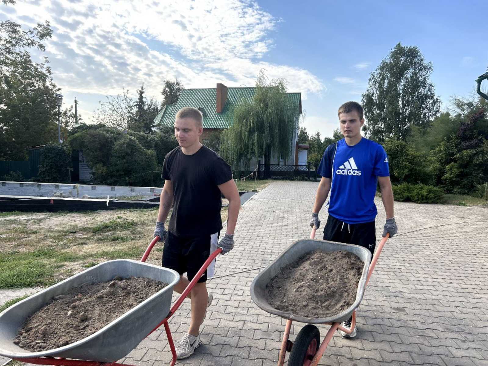 За работой