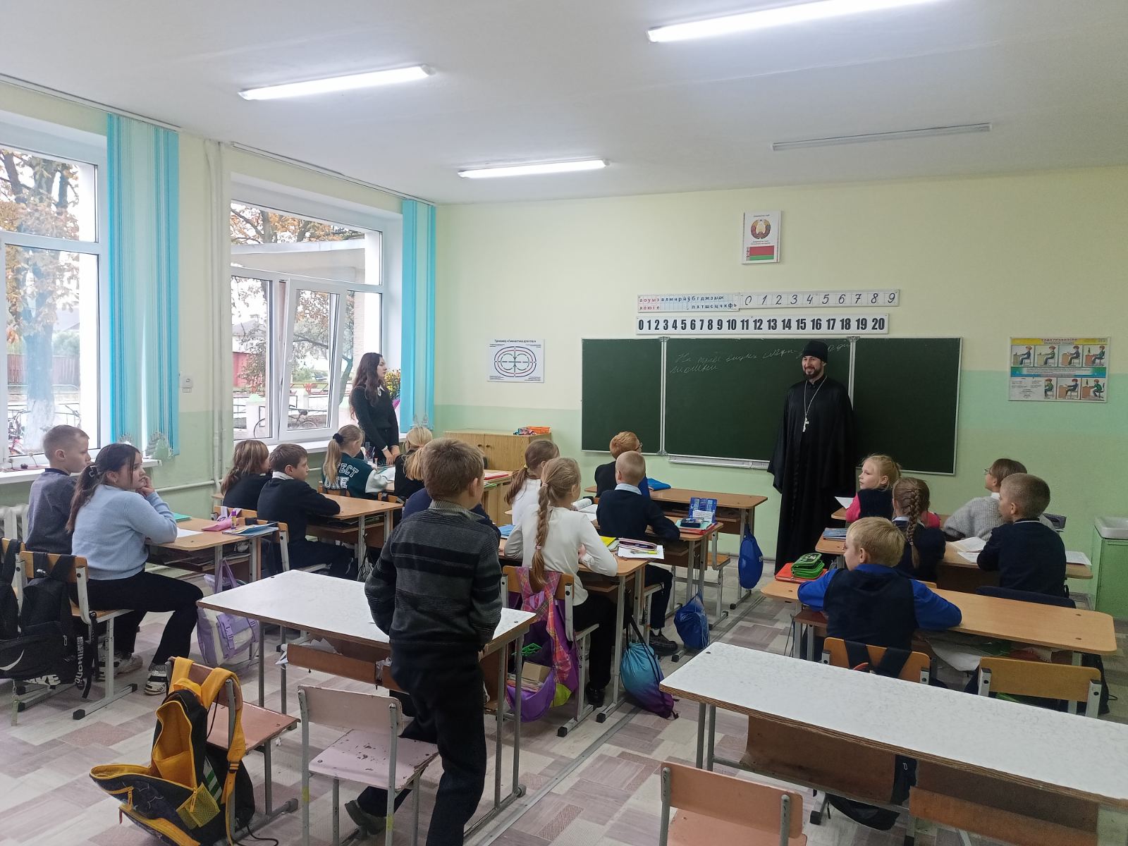Беседу ведёт иерей Сергий Плетежов