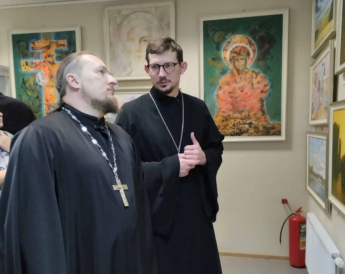 У картины
