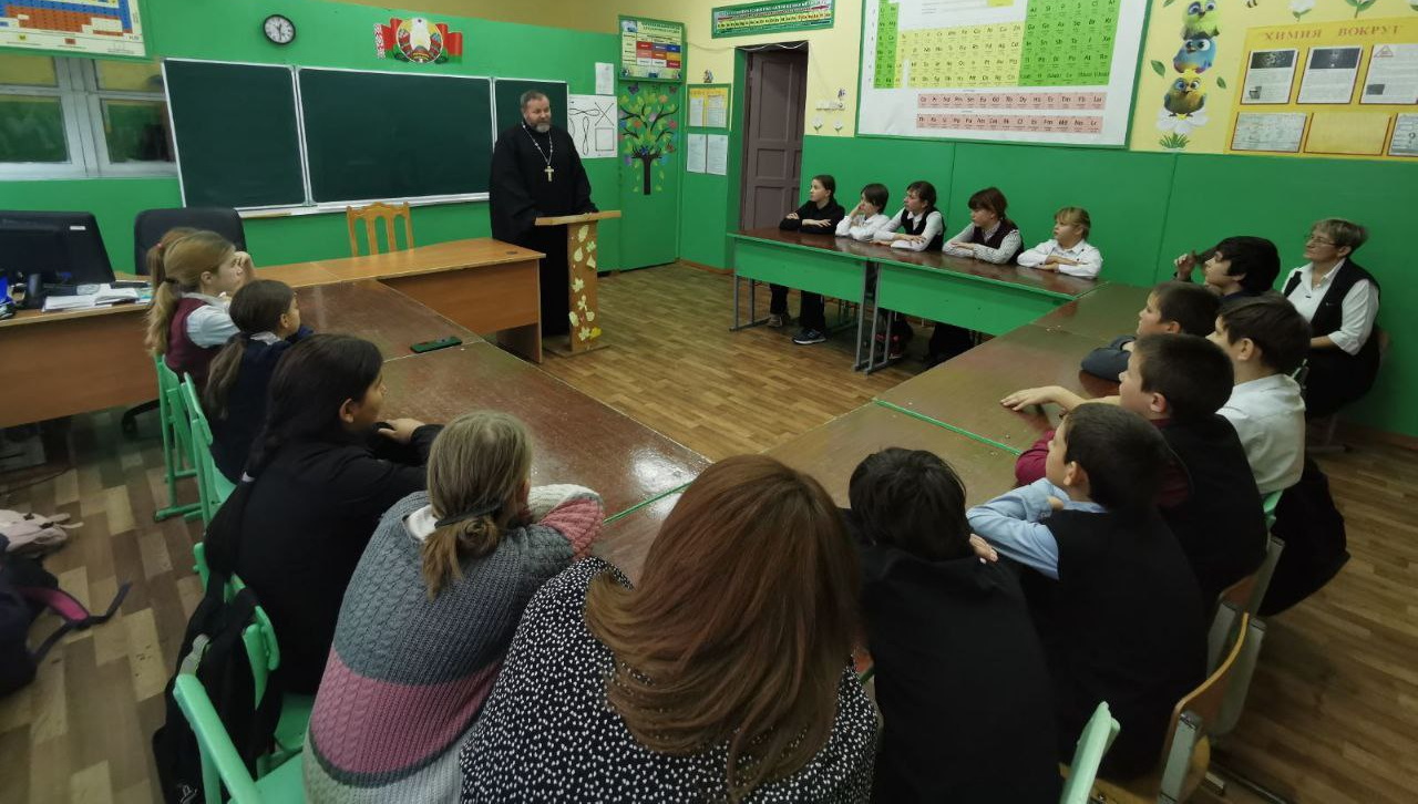 Беседу ведёт иерей Василий Терешков