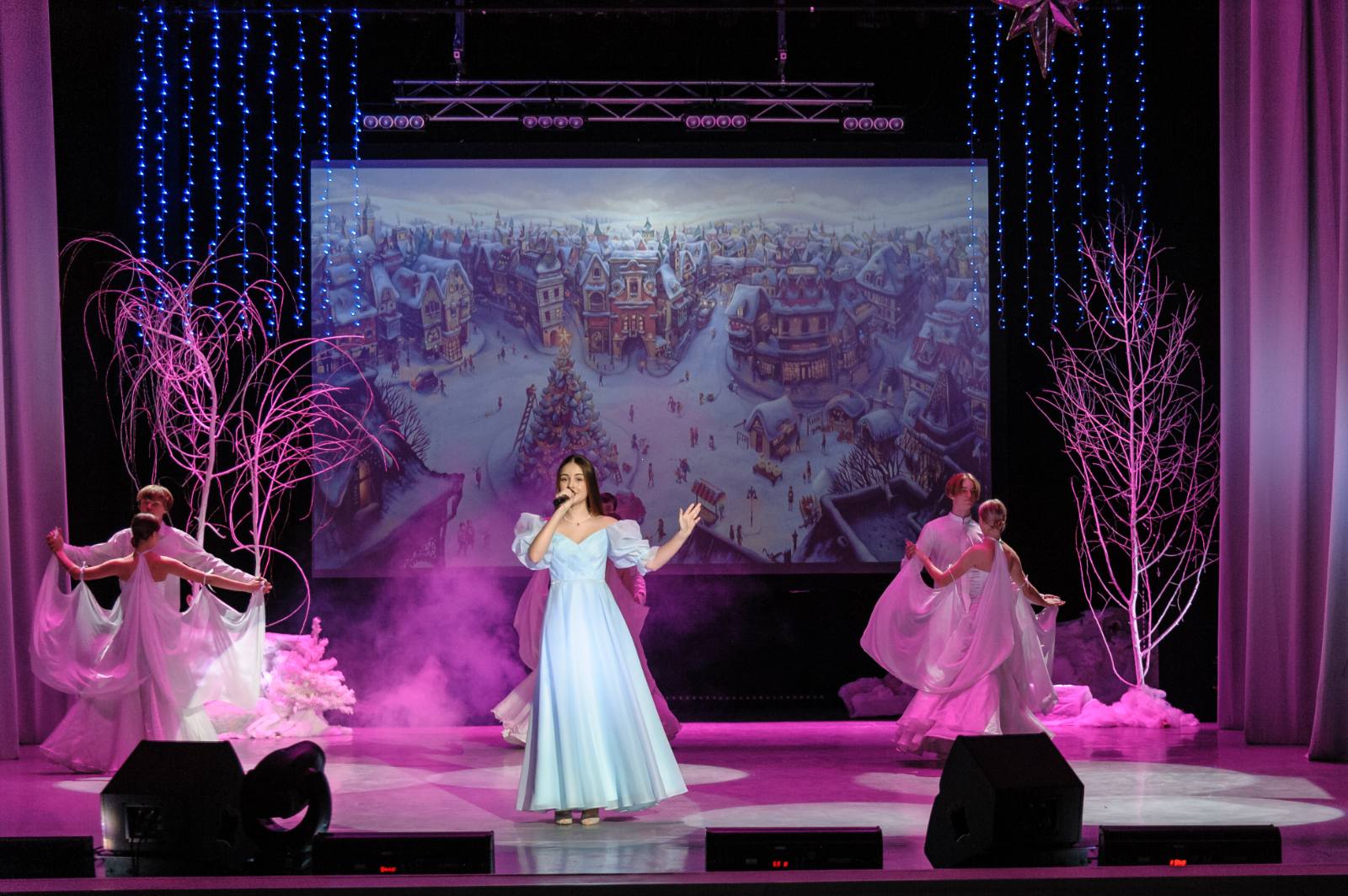 Рождественский мюзикл "Неразменный рубль"