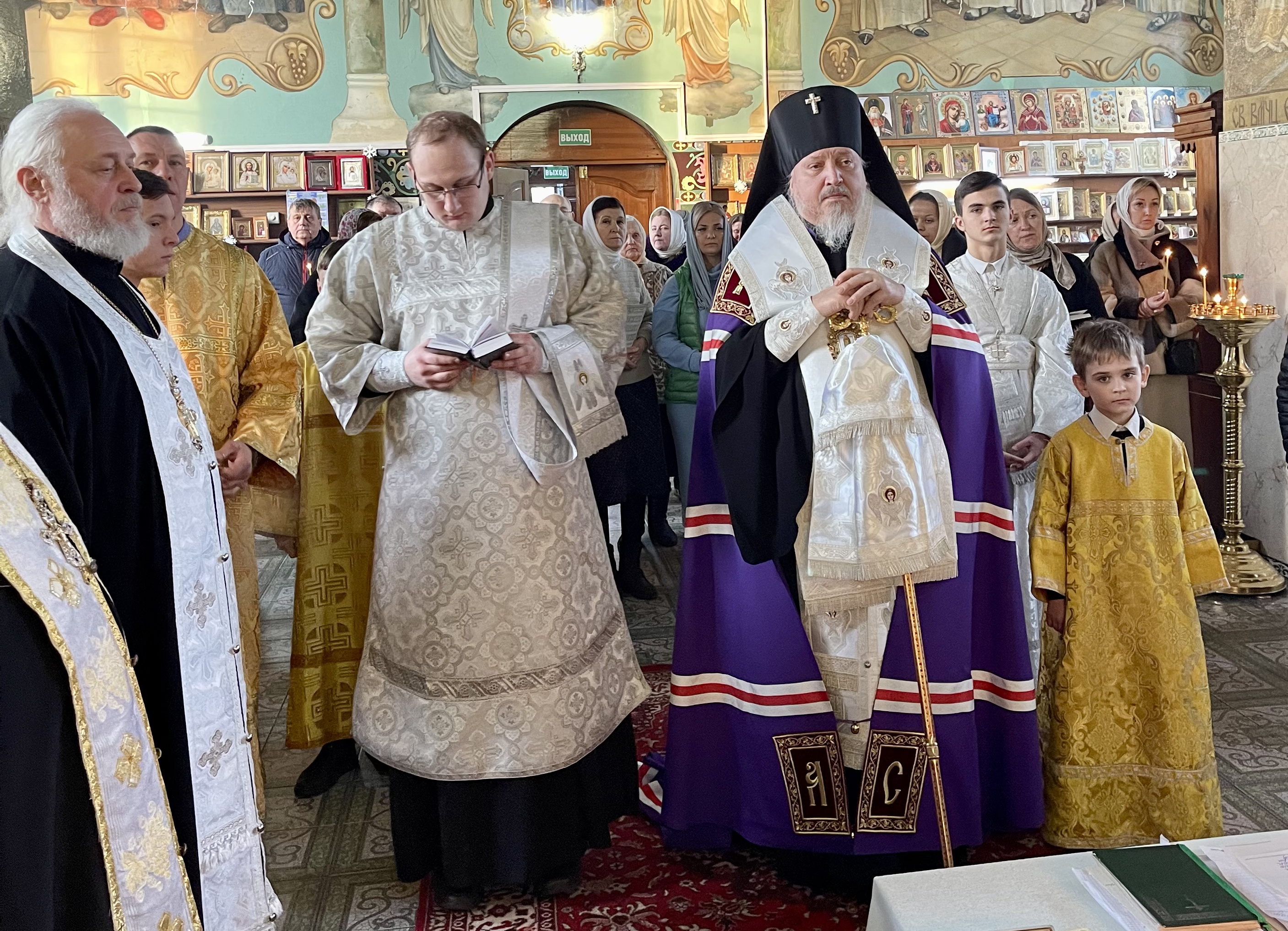 Панихиду возглавил владыка Стефан
