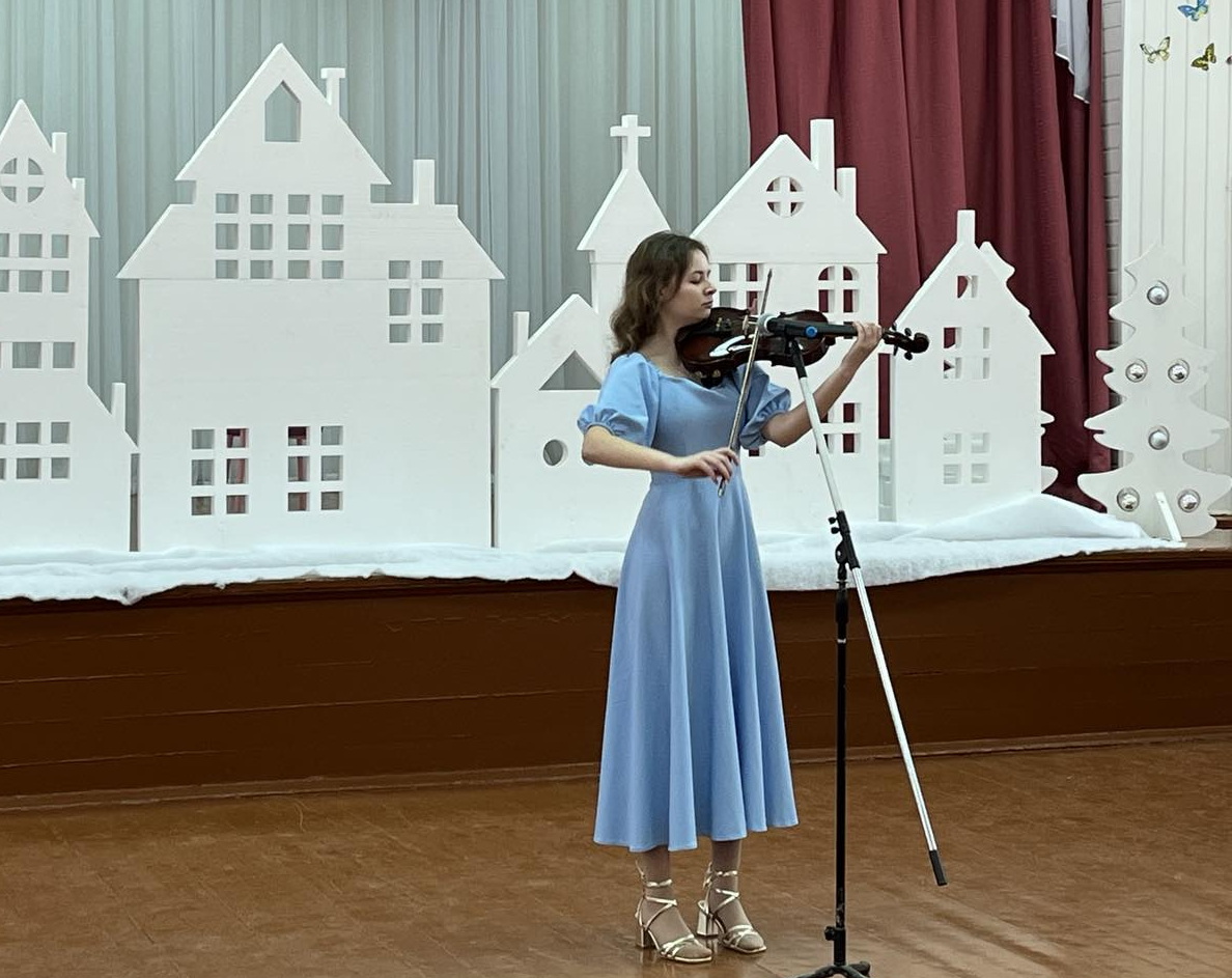 Скрипачка Наталья Новикова