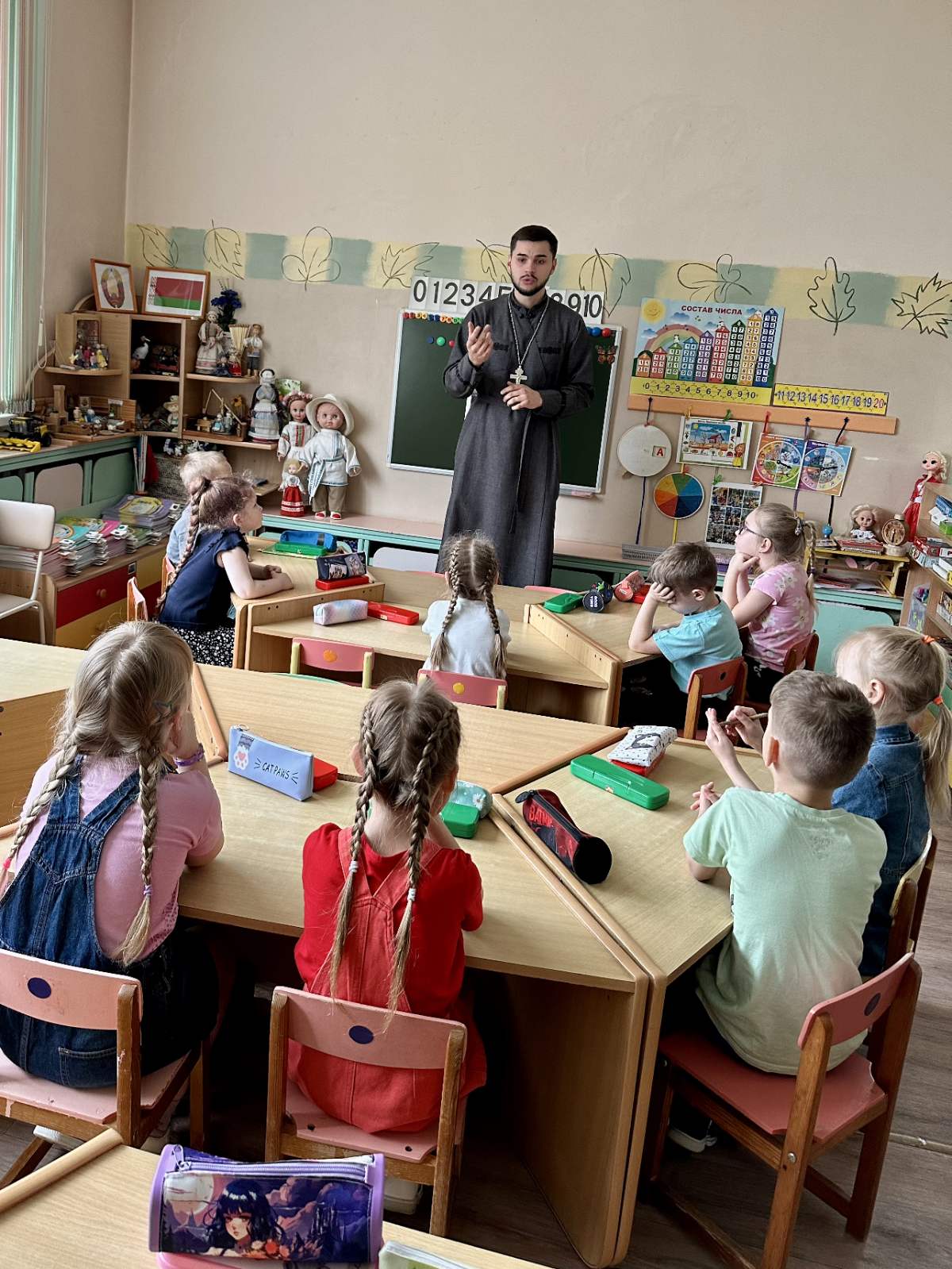 Беседу ведёт иерей Георгий Чичов