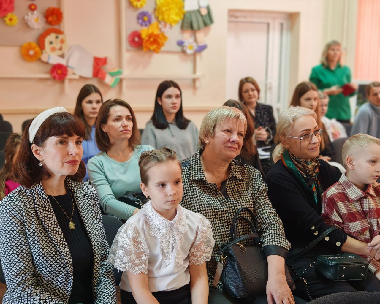 В зрительном зале