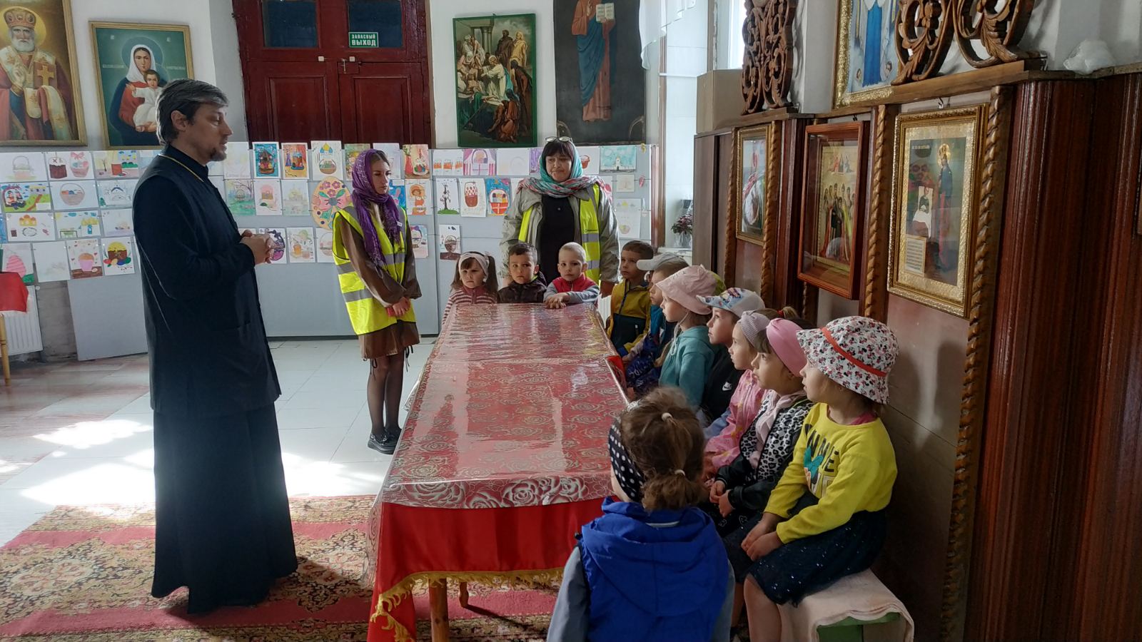 В храме Покрова Пресвятой Богородицы г.п.Стрешин