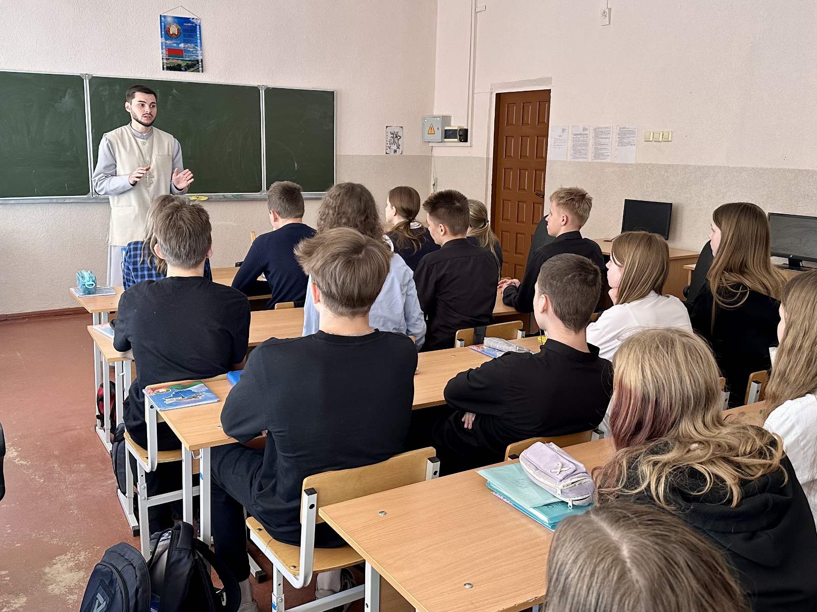 Беседу ведёт иерей Георгий Чичов