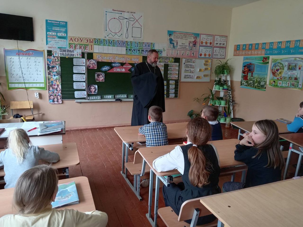 Беседу ведёт иерей Василий Терешков