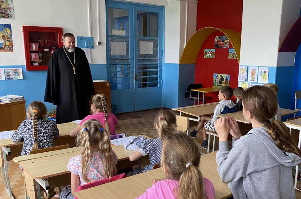 Беседу ведёт иерей Василий Терешков