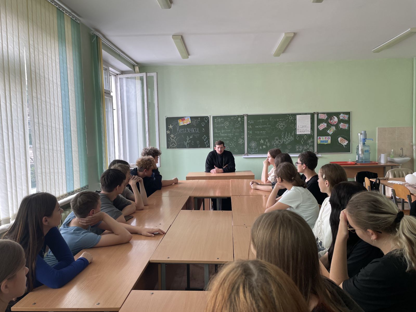 Беседу ведёт иерей Андрей Исаев