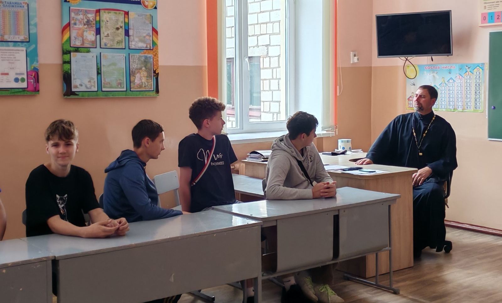 Беседу ведёт иерей Михаил Маркосян