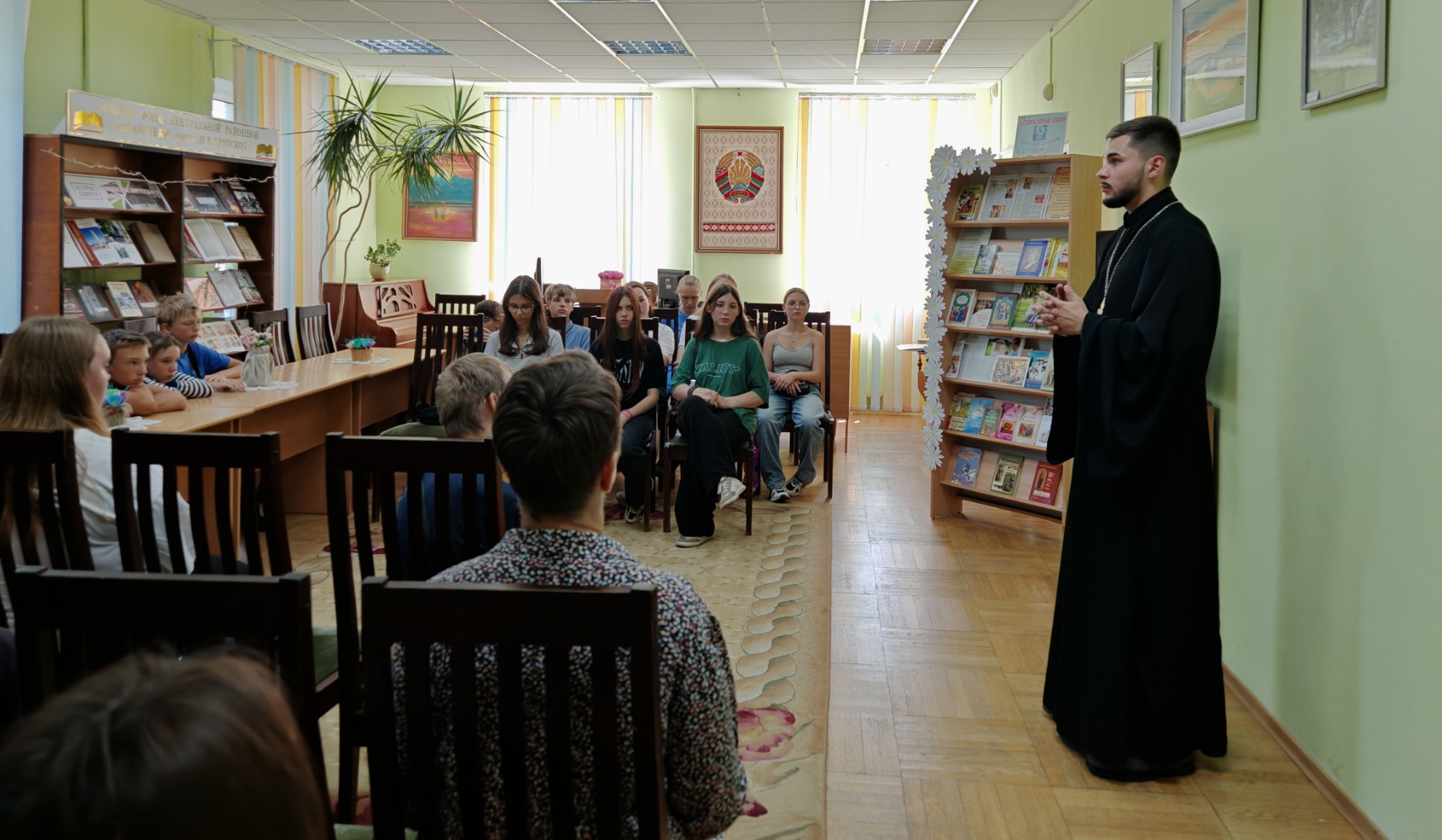 Беседу ведёт иерей Георгий Чичов