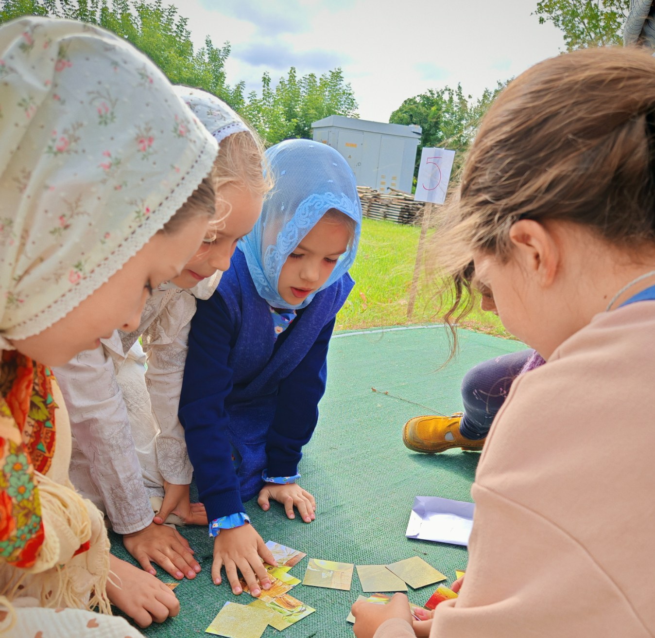 Складываем пазлы