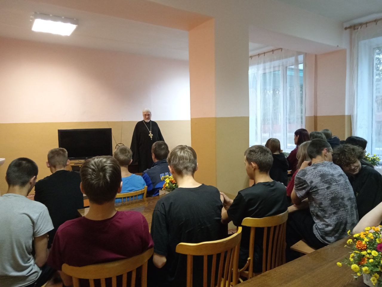 Беседу ведёт протоиерей Пётр Петрушенко