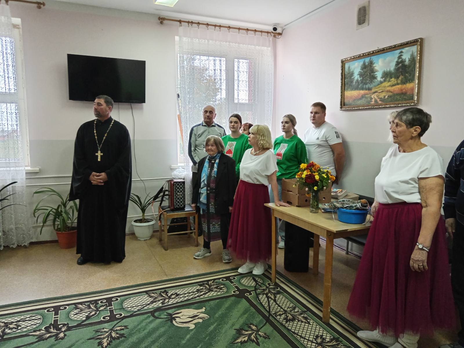 Поздравляет иерей Михаил Маркосян