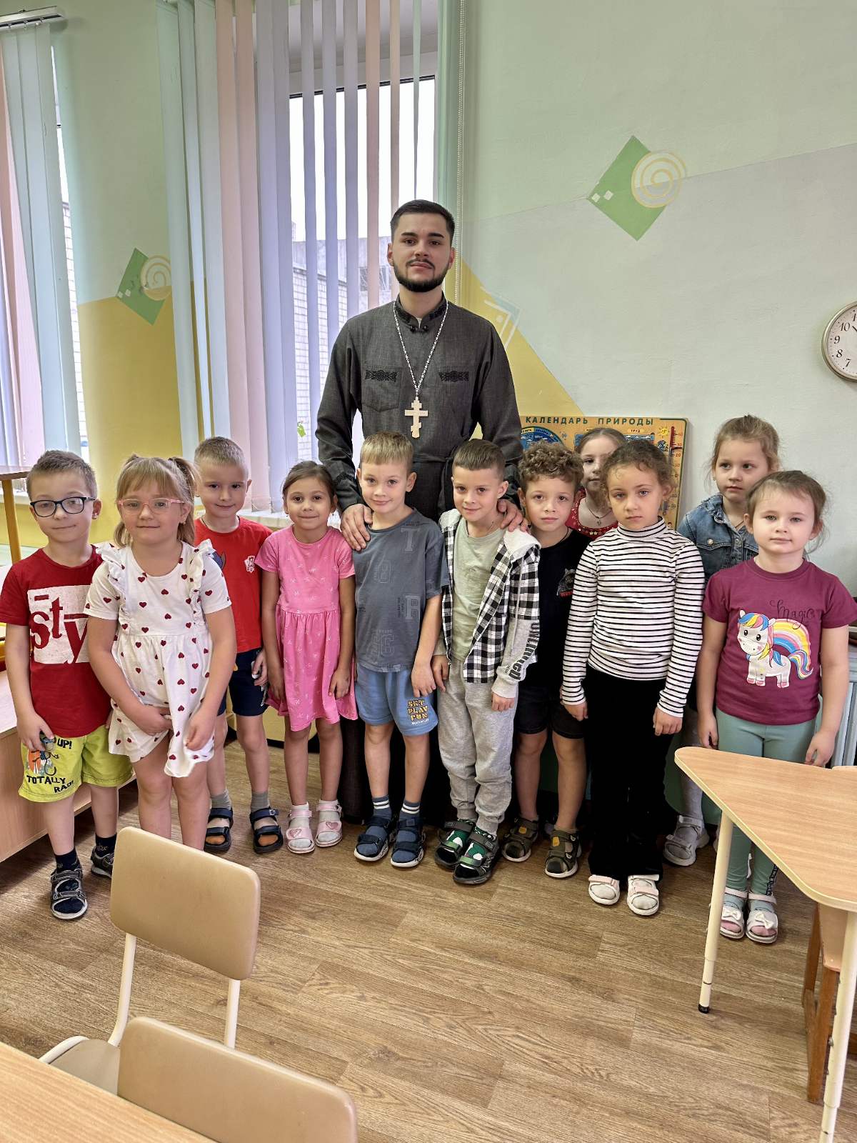 Иерей Георгий Чичов с детьми