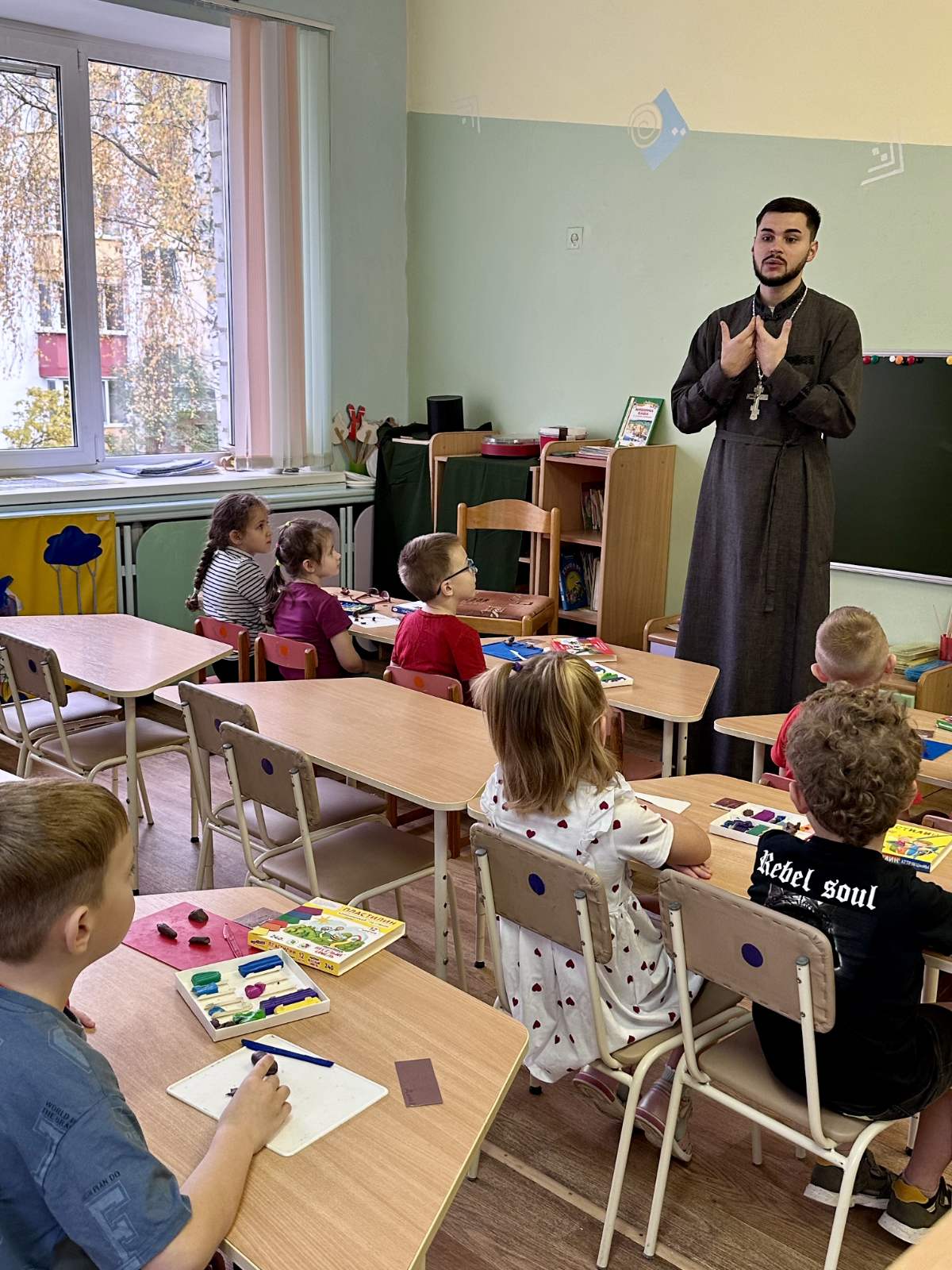 Беседу ведёт иерей Георгий Чичов