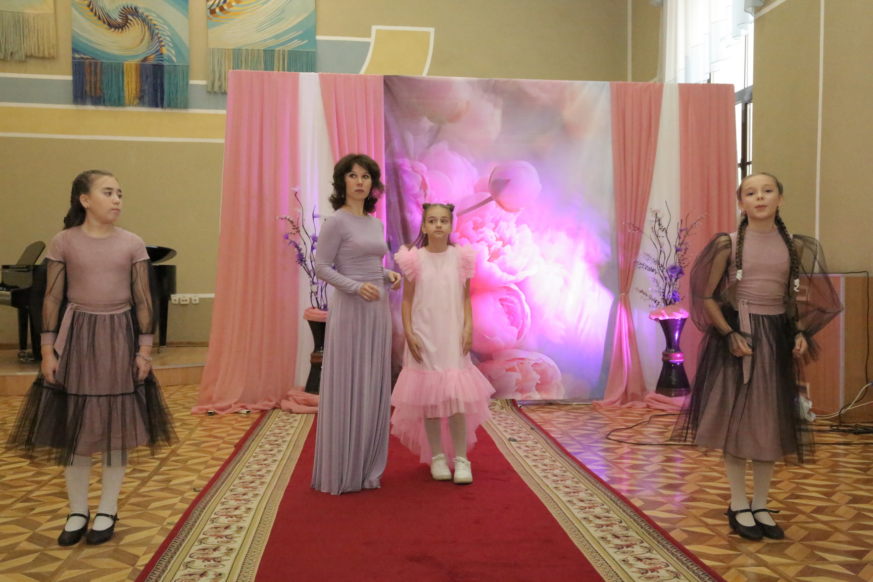 Театральная миниатюра