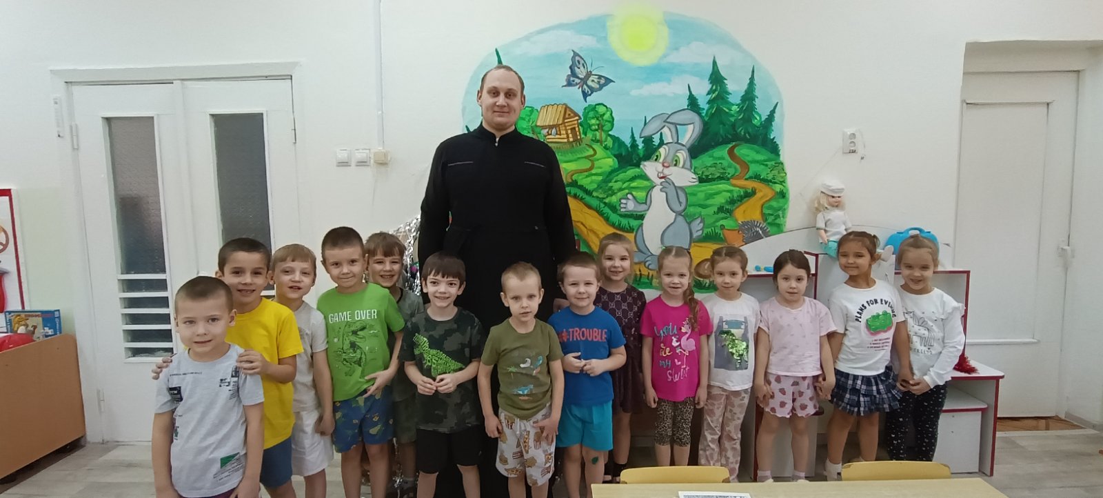 Диакон Андрей Соколовский с детьми