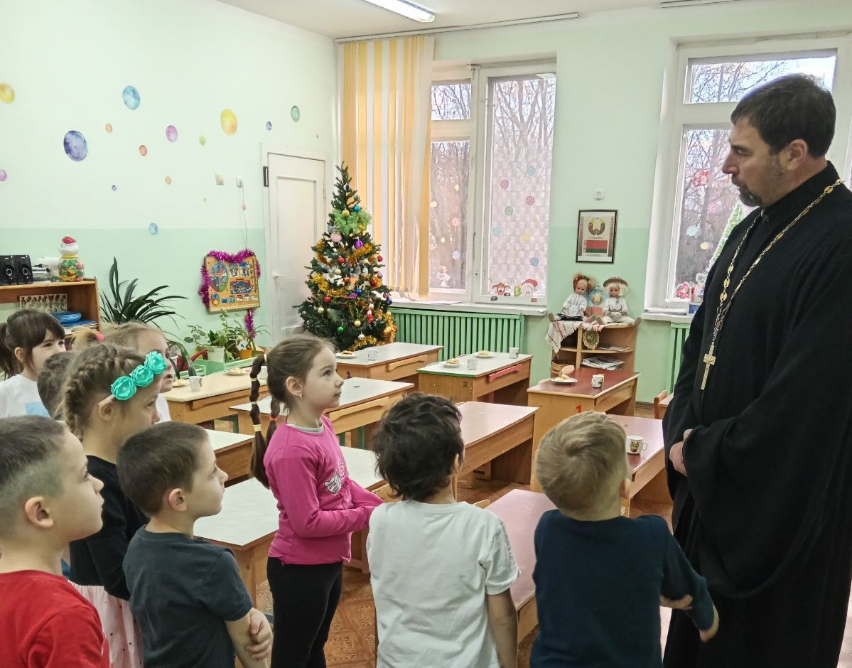 Беседу ведёт иерей Михаил Маркосян