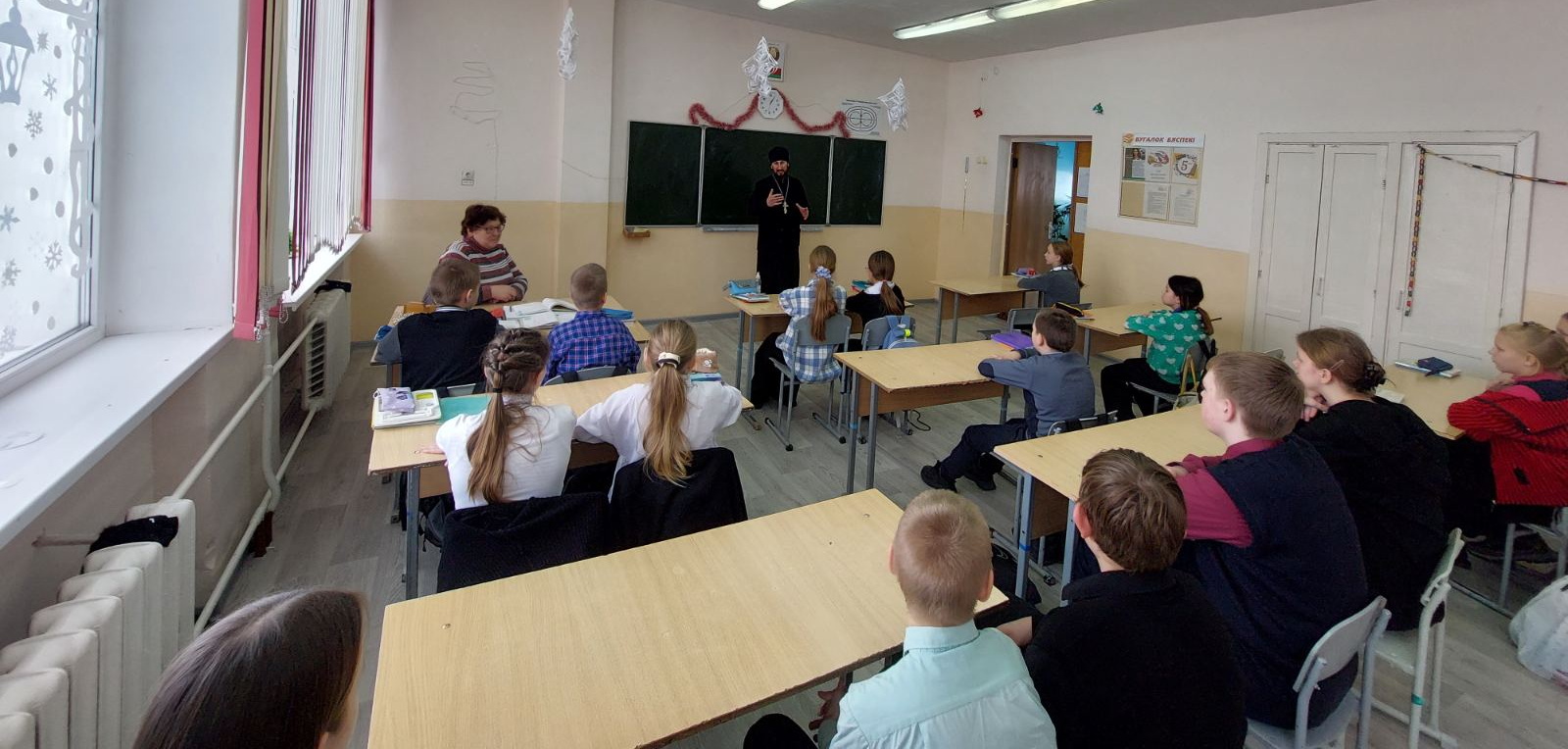Беседу ведёт иерей Сергий Плетежов