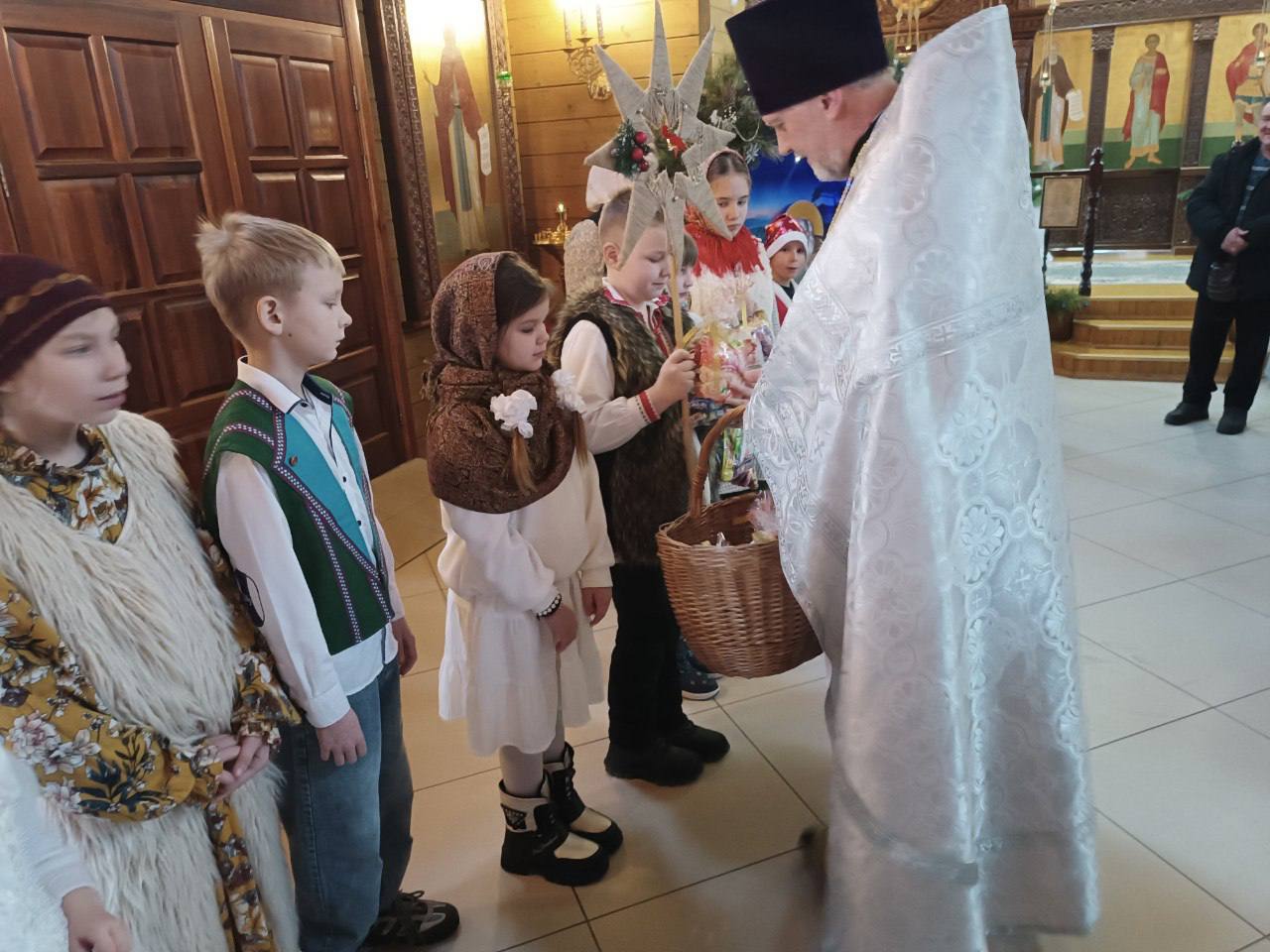 Сладкие подарки детям