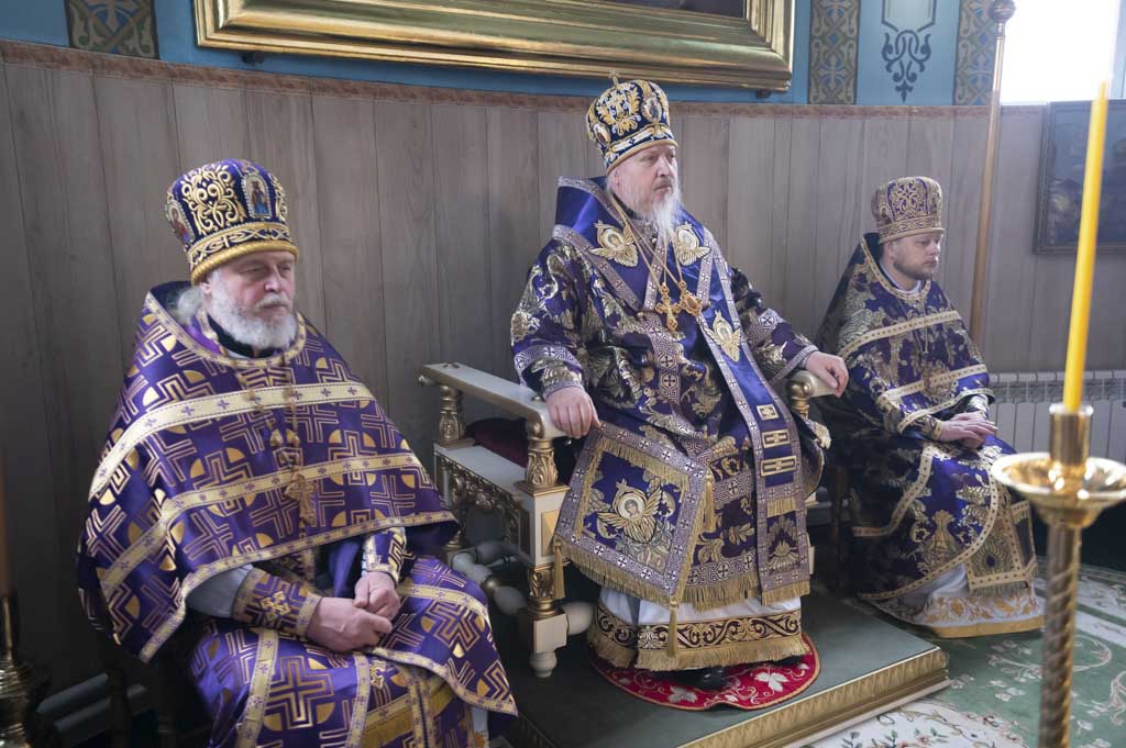 Во время богослужения