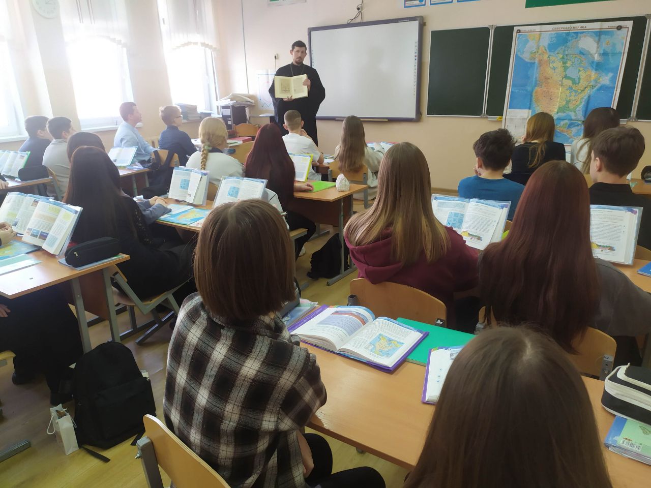 Беседу ведёт иерей Андрей Исаев
