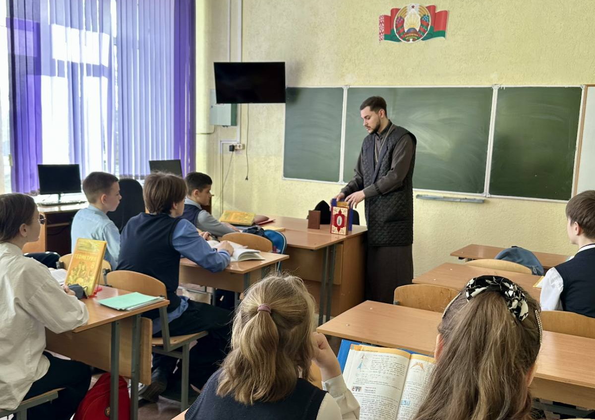 Беседу ведёт иерей Георгий Чичов