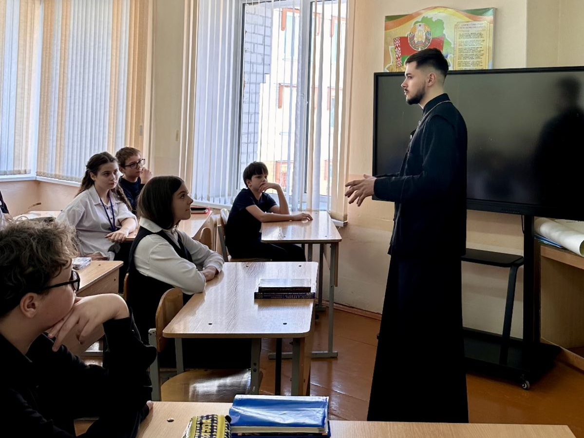 Беседу ведёт иерей Георгий Чичов