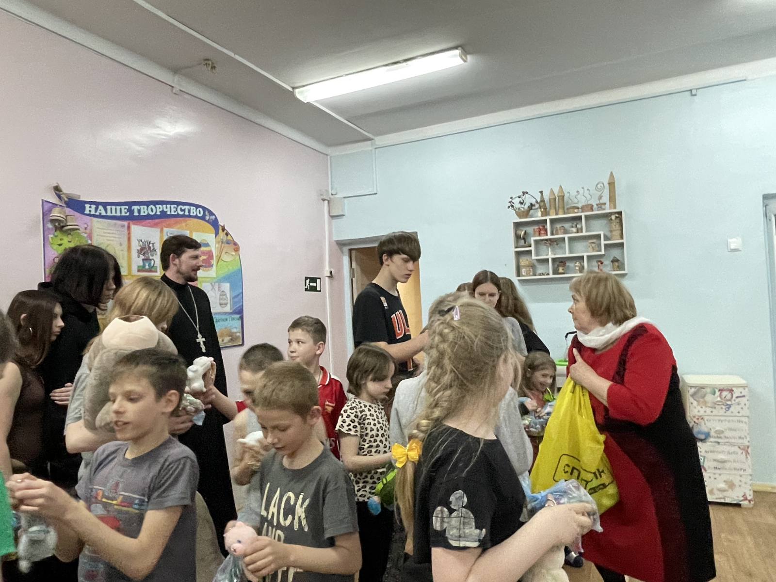 Подарки детям