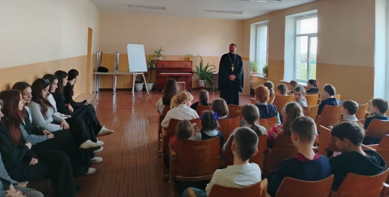 Беседу ведёт иерей Михаил Маркосян