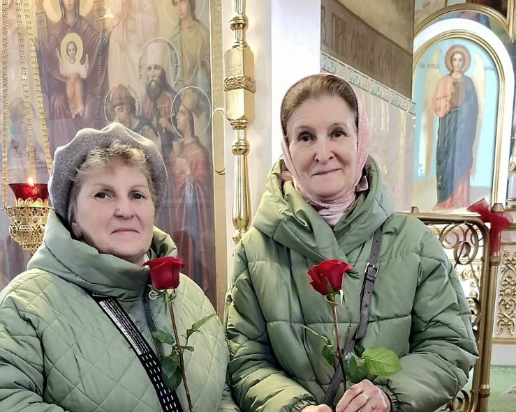 С праздником!