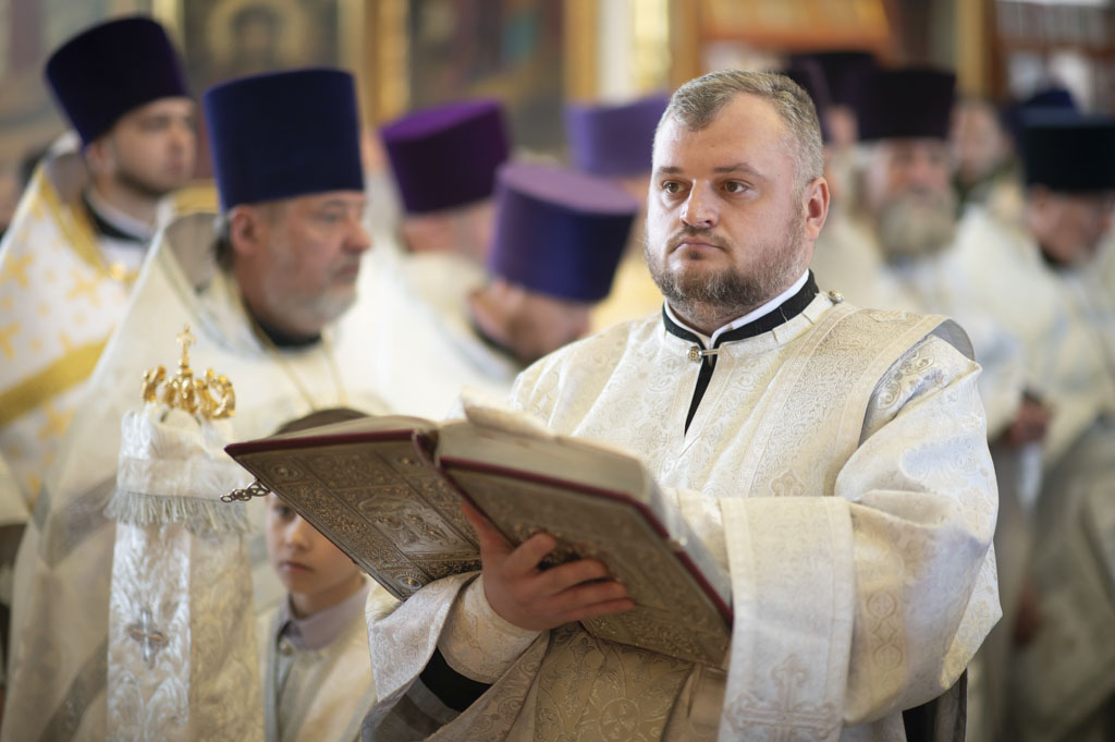 Во время хиротонии 