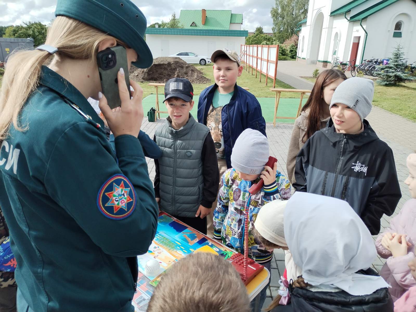 Вызываем спасателей