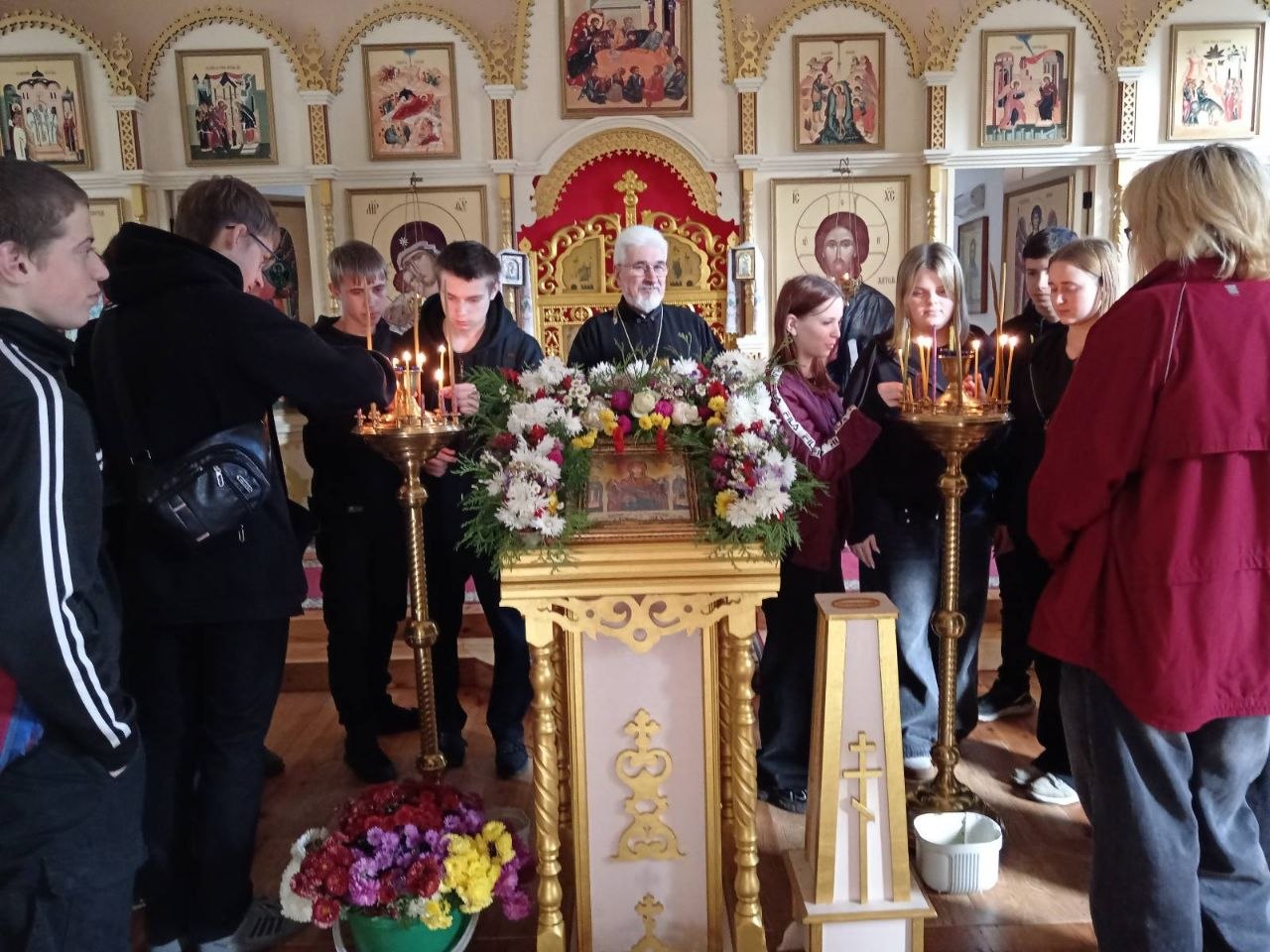 Беседу ведёт протоиерей Пётр Петрушенко