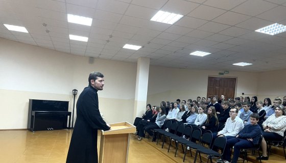 Беседу ведёт иерей Андрей Исаев