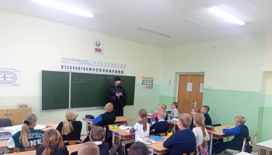 Беседу ведёт иерей Сергий Плетежов