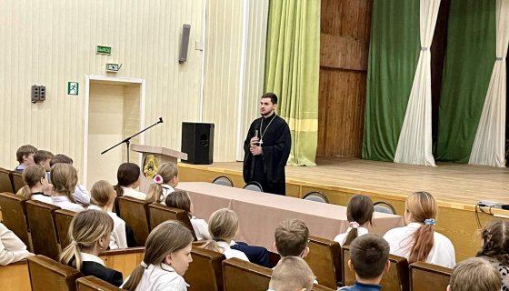 Беседу ведёт иерей Георгий Чичов