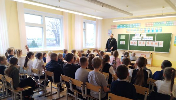Беседу ведёт иерей Михаил Маркосян
