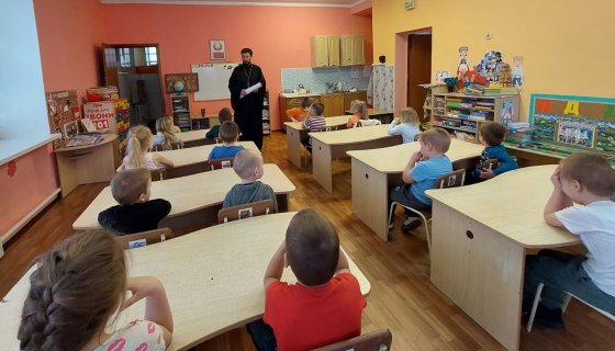 Беседу ведёт иерей Сергий Плетежов