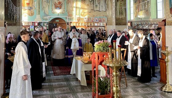 Панихиду возглавил владыка Стефан