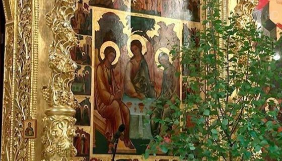 12 июня – Пятидесятница – престольный праздник храма Святой Живоначальной Троицы в г.Жлобине